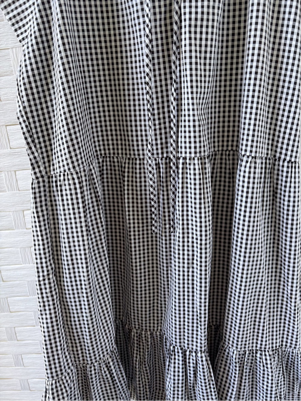 Tyler Boe Medium Black White Gingham Tier Babydoll Mini Dress Cotton Tie V Neck - Picture 6 of 12